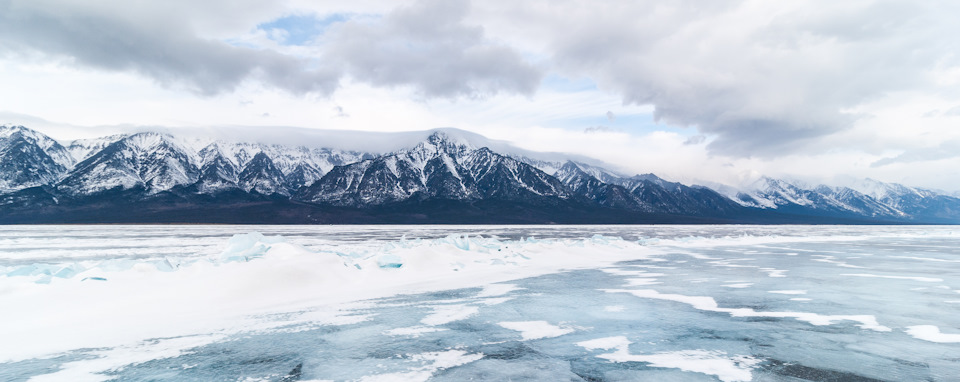 Облака перетекают через вершины — Lada Granta