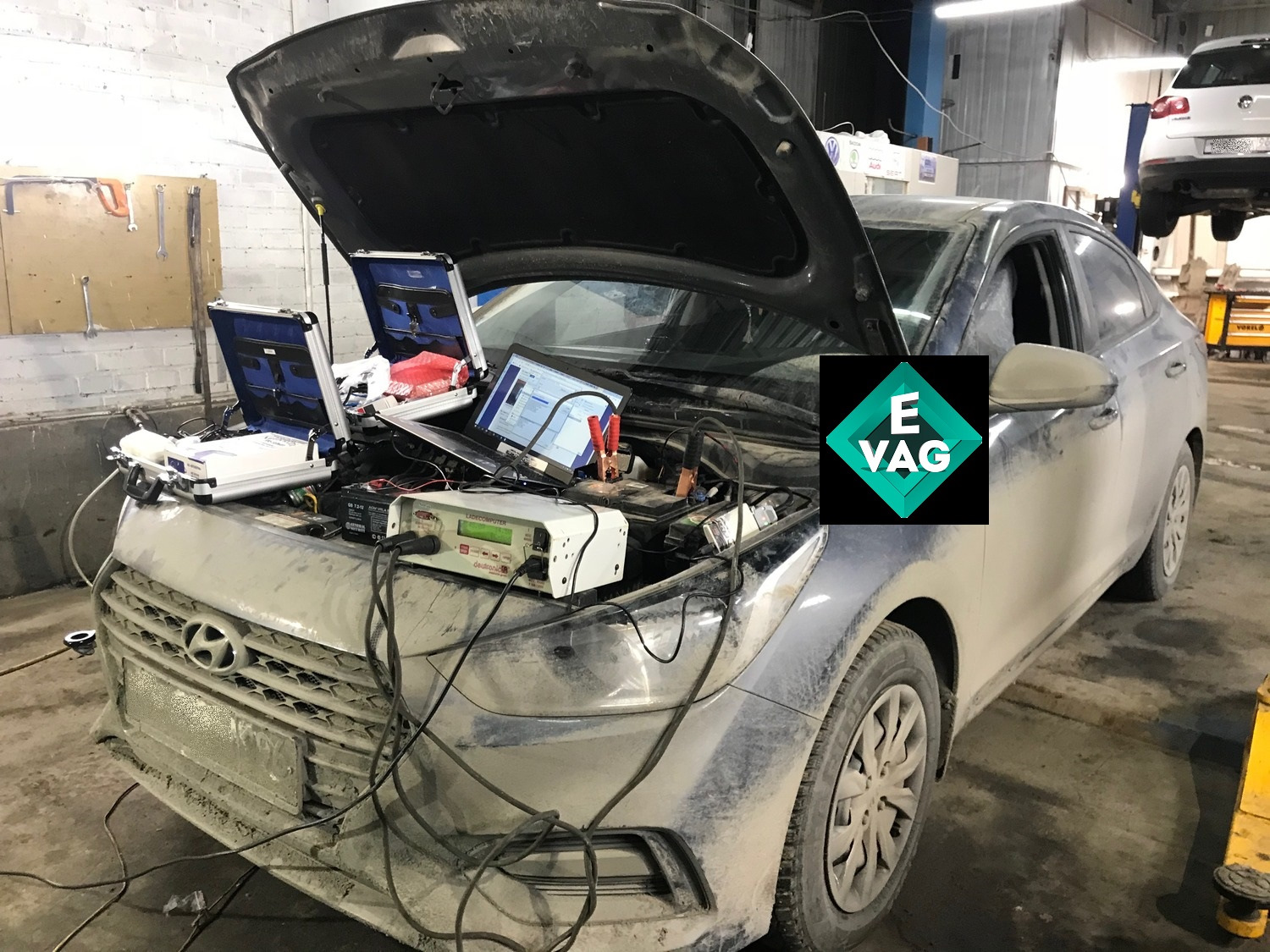 Hyundai Solaris 1.6 AT 123 лс "2019. Полное оплавление и разрушение ...