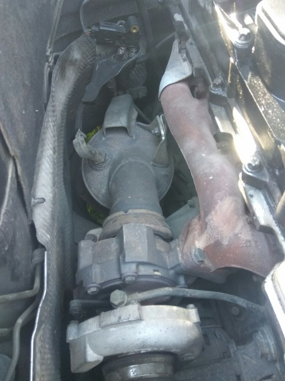 Экспертный гид - основные шаги и инструкция по безопасной замене подушки двигателя в автомобиле Как заменить подушку двигателя