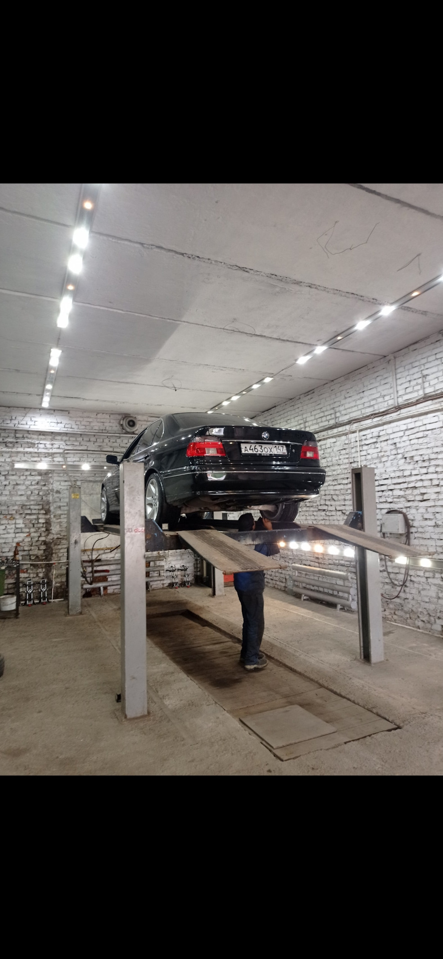 Ступичный подшипник + датчик износа колодок — BMW 5 series (E39), 2,2 л ...