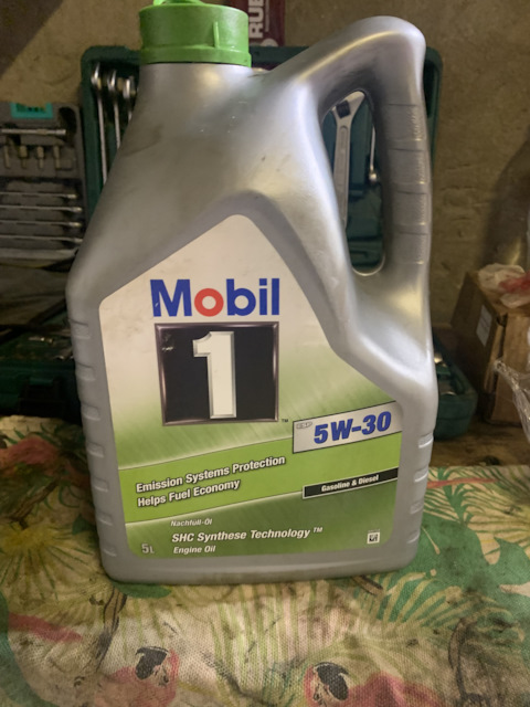 Как правильно написать пожалуйста. Подскажите пожалуйста картинка. Как правильно писать слово пожалуйста или пожалуйста. Смешные комментарии майл ру. Прикольные команды в вк.