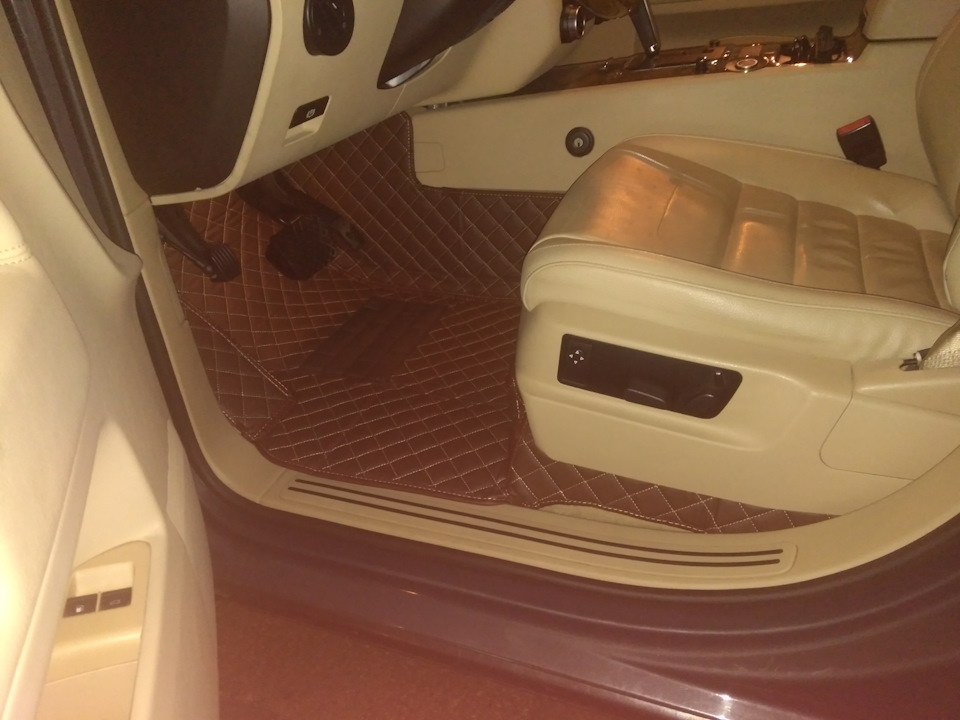 Фото в бортжурнале Volkswagen Touareg (1G)