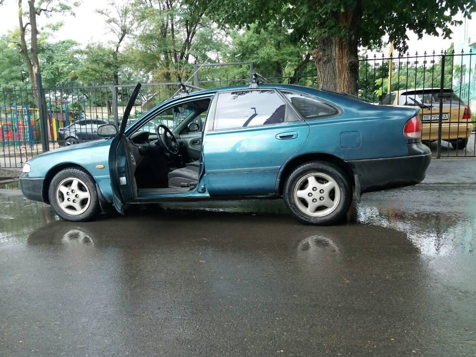 Замена задних амортизаторов DENCKERMANN DSB045G (стоек) — Mazda 626 IV ...