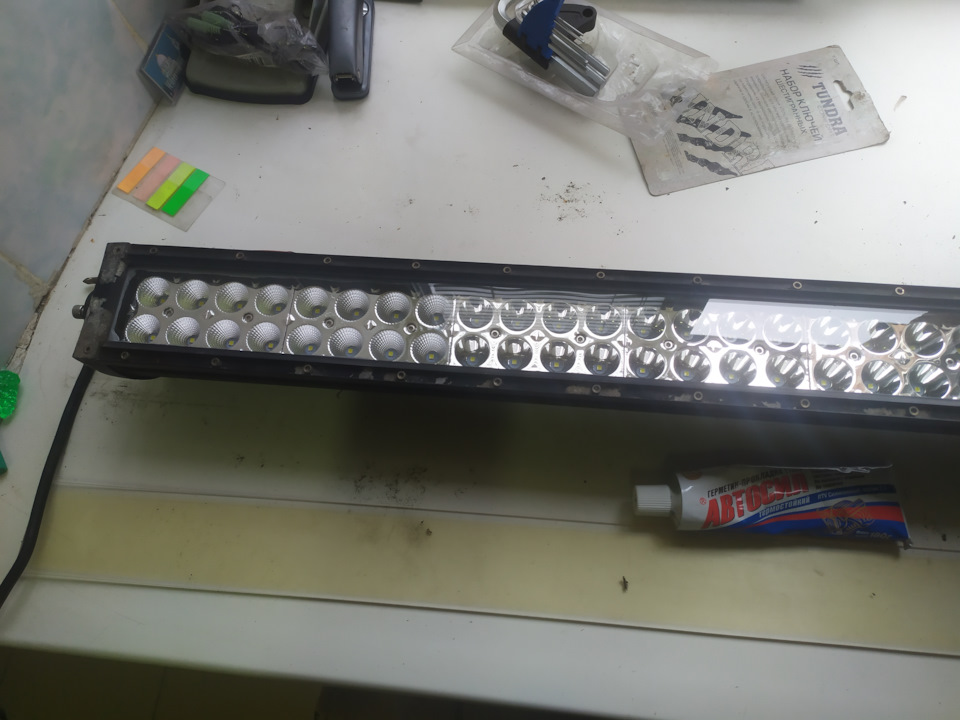 871502E001DS Петля стекла багажника KIA HYUNDAI | Запчасти на DRIVE2