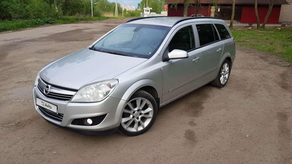 Astra dr. Opel Astra 2008 универсал.