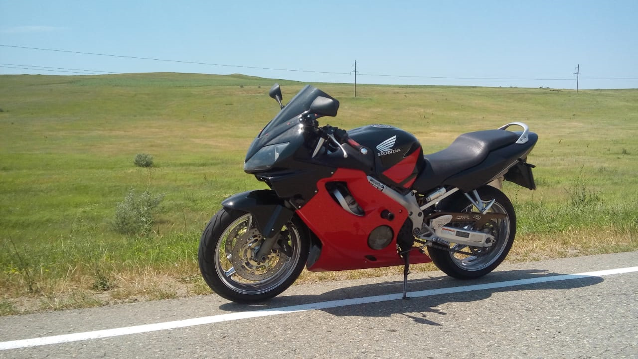 Honda CBR 600 f3 Street