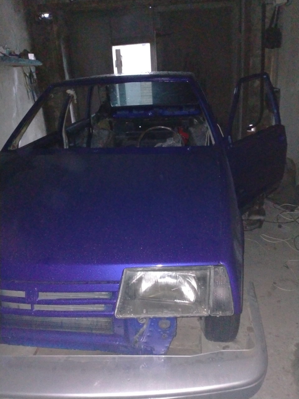 обработка скрытых полостей кузова автомобиля — Lada 21093i, 1,5 л, 1999 ...