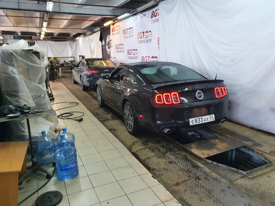 Самодельный кардан взамен оригинальному из США — Ford Mustang (5G), 5 л ...