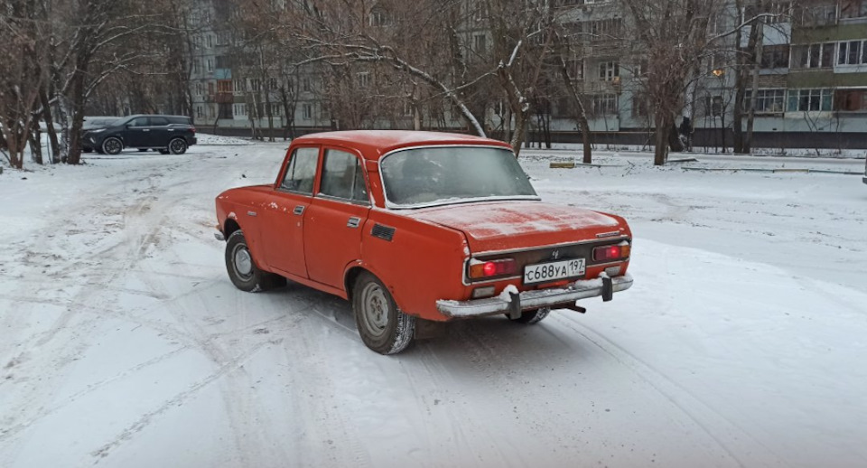 Фото к песне москвичи