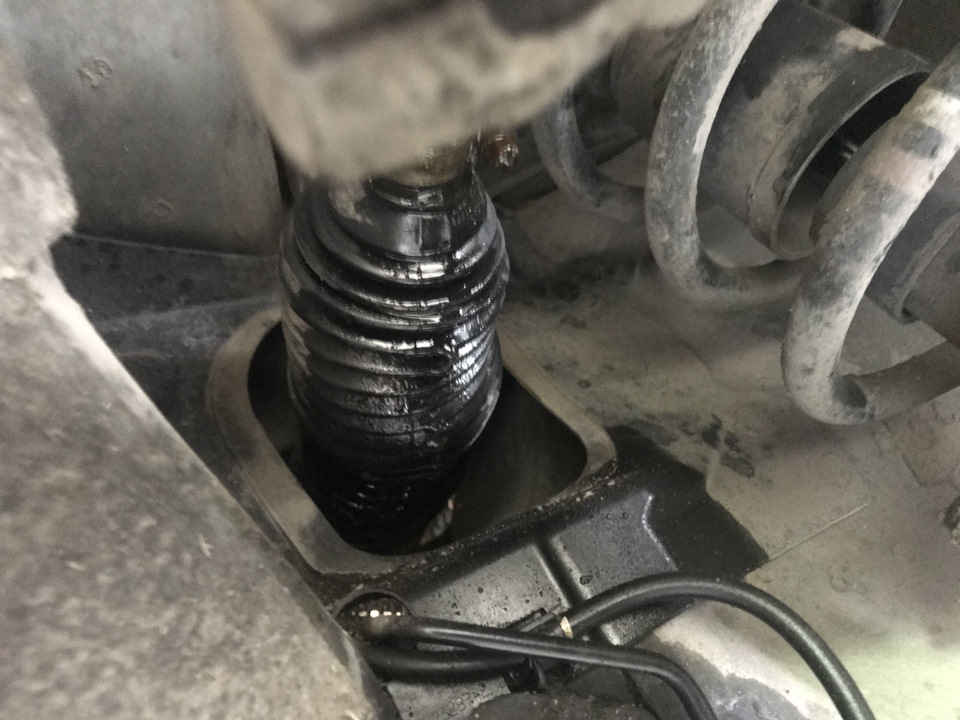 Сломалась рулевая рейка. — Audi A4 Avant (B7), 2 л, 2007 года | поломка ...