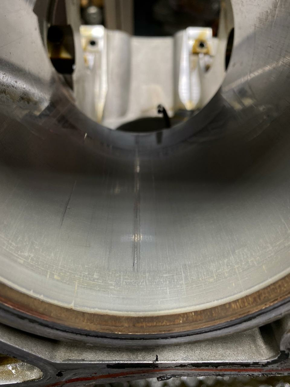 Нагар на поршнях и задиры в цилиндрах — Mercedes-Benz E 63 AMG (W212 ...