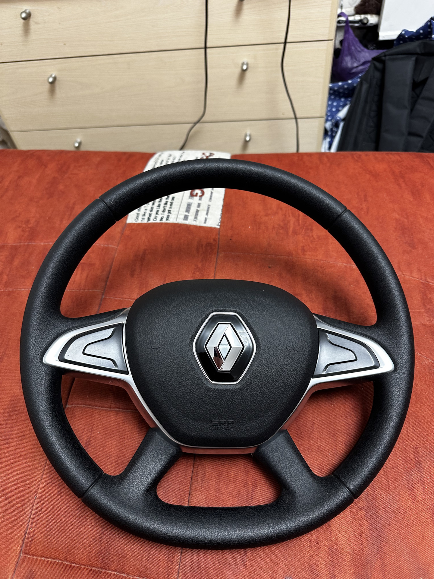 Новый руль — Renault Logan (1G), 1,6 л, 2010 года | тюнинг | DRIVE2