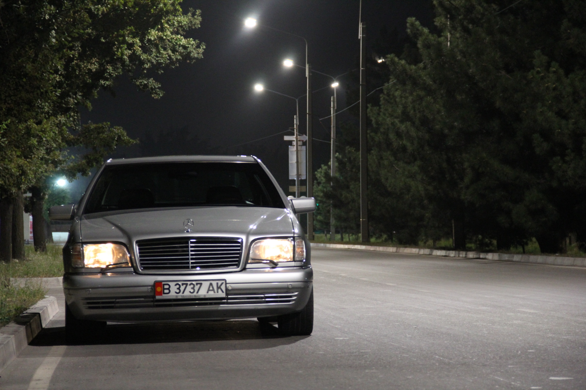 Mercedes-Benz w140