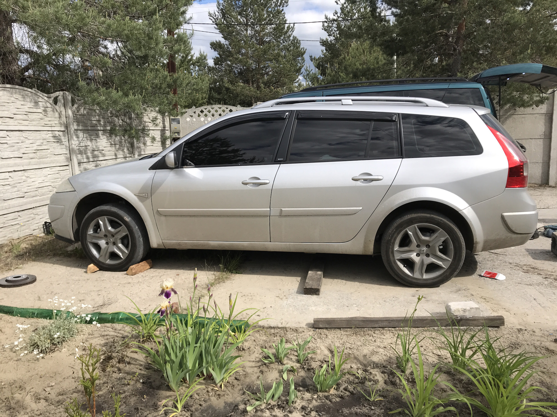 Почти последние штрихи до идеала — Volvo V50, 2,5 л, 2004 года ...