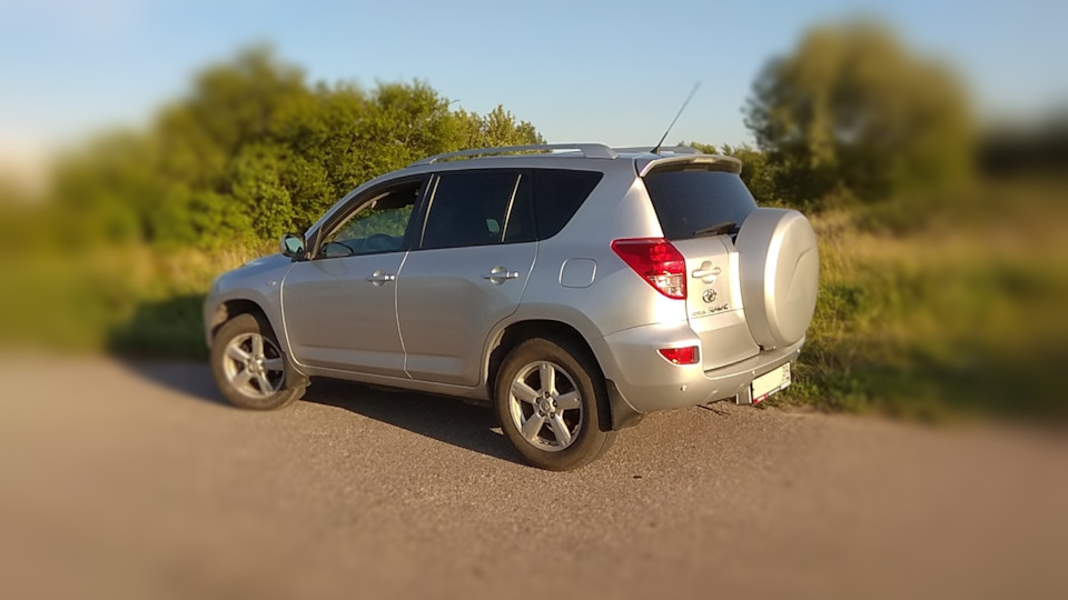 Неприятный звук при наборе скорости, не гул. — Toyota RAV4 (III), 2 л ...