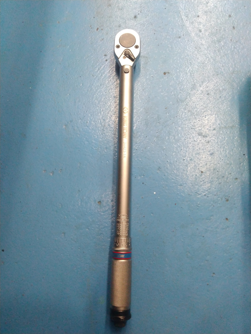 динамик использовал такой. вообще, полезная в хозяйстве вещь. колёса тоже им тяну)) 110-130 н/м😂 — Toyota Hilux Surf (2G)