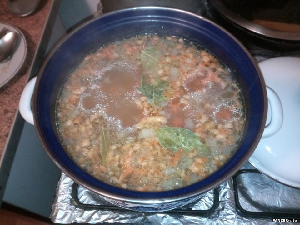 суп с фрикадельками и манной крупой. TIAAAgFdG A 960. суп с фрикадельками и манной крупой фото. суп с фрикадельками и манной крупой-TIAAAgFdG A 960. картинка суп с фрикадельками и манной крупой. картинка TIAAAgFdG A 960. Шарики из рубленого мяса или, как их еще называют, фрикадельки, это фактически международное блюдо. В каждой кухне мира найдется несколько фирменных блюд, которые дополняют рыбные или мясные комочки. Чаще всего они входят в состав супа, но есть рецепты, где фрикадельки отдельно тушатся в соусе, а потом подаются к гарниру.
