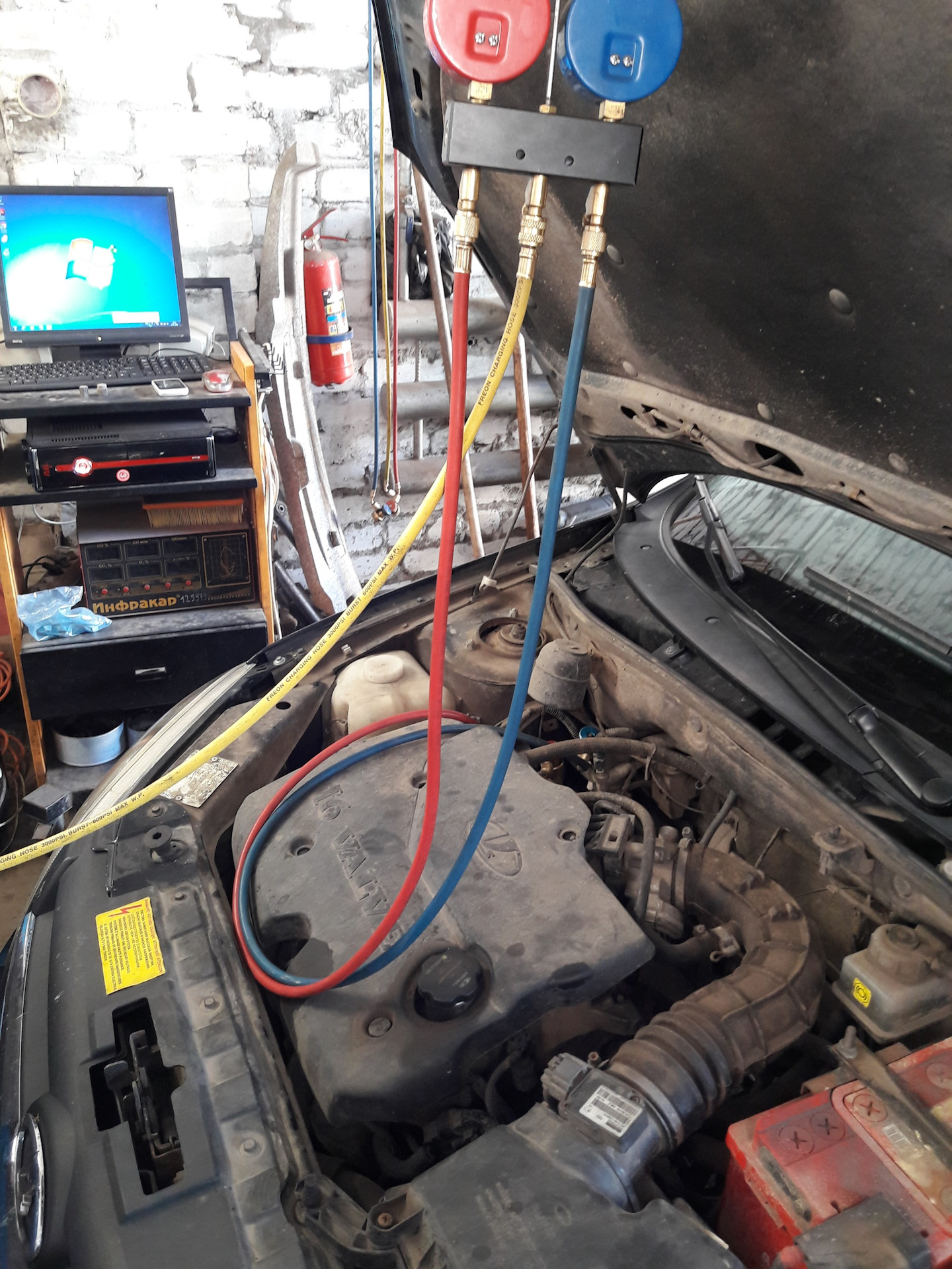 Заправка кондиционера — Lada Гранта, 1,6 л, 2013 года | визит на сервис ...