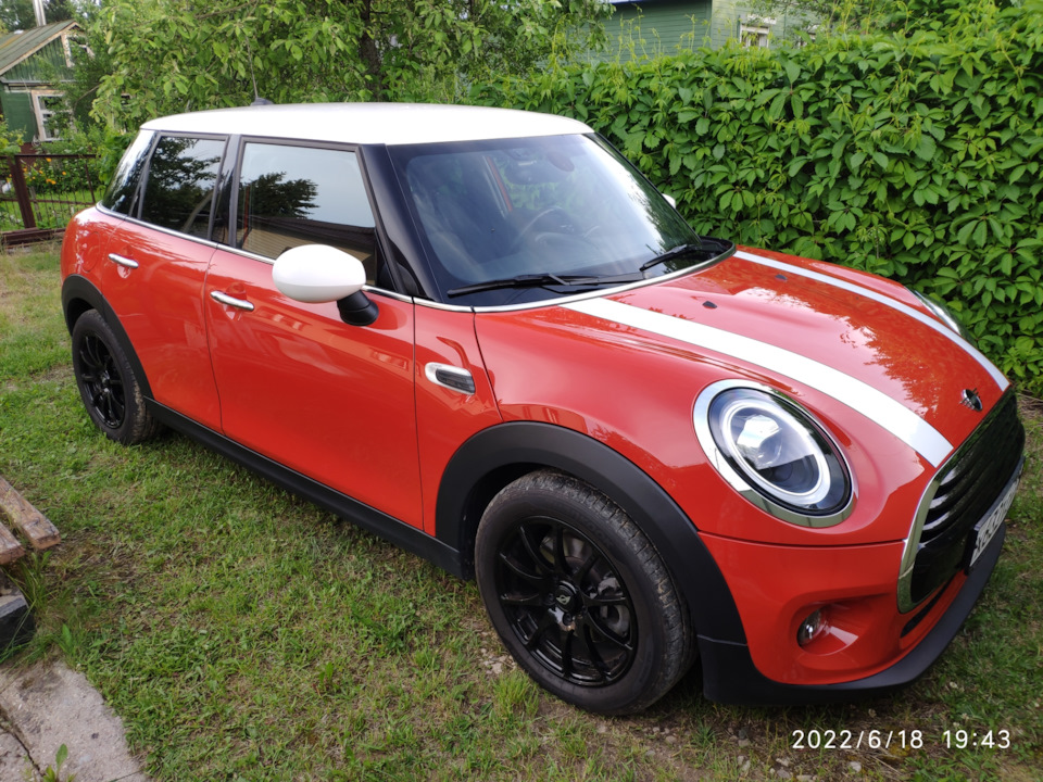 Мойка машины и горячий воск — MINI Cooper Mk III, 1,5 л, 2020 года ...