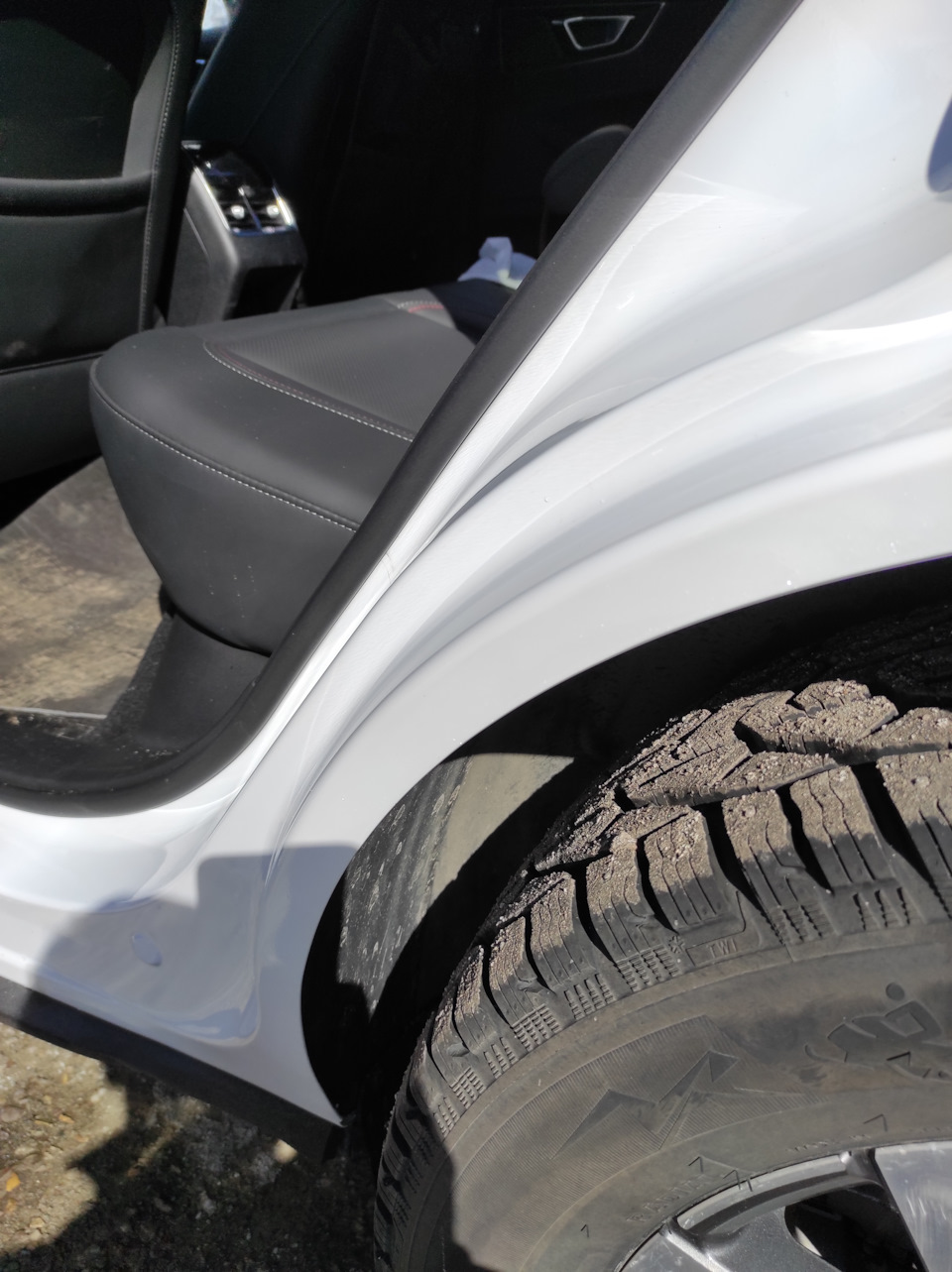 TK4HUFe3OMDvhT0UVuImzUicKM8 960 chery tiggo 7 pro уплотнитель задней двери