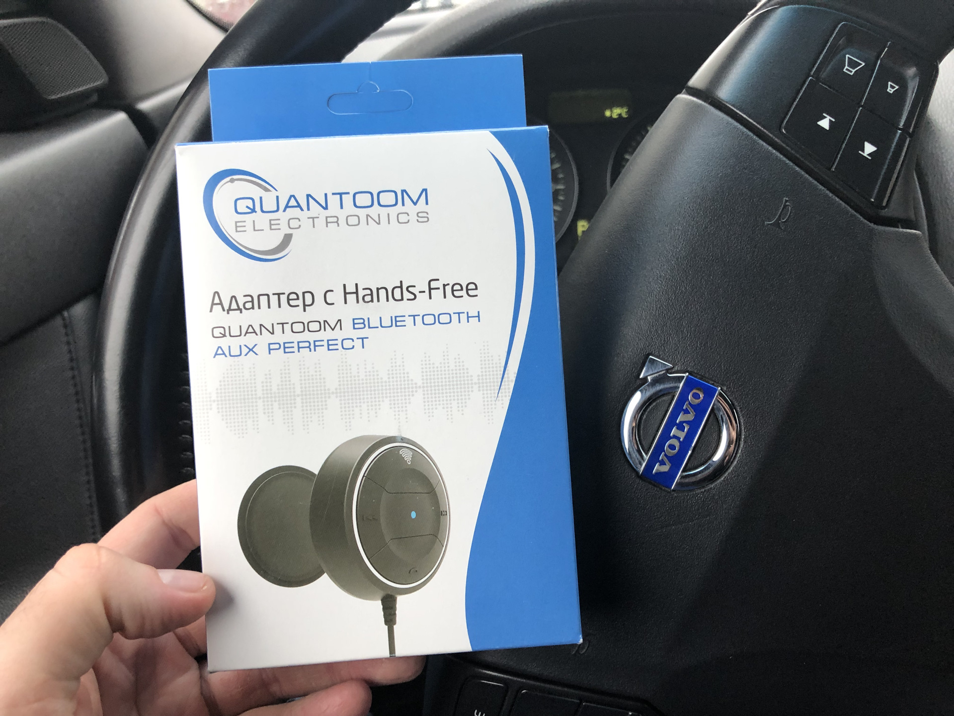 Bluetooth 5.0 адаптер. Bluetooth-адаптер Quantoom Bluetooth aux perfect. Адаптер Quantoom aux perfect. Aux Bluetooth Volvo s40. Quantoom 100202 адаптер.