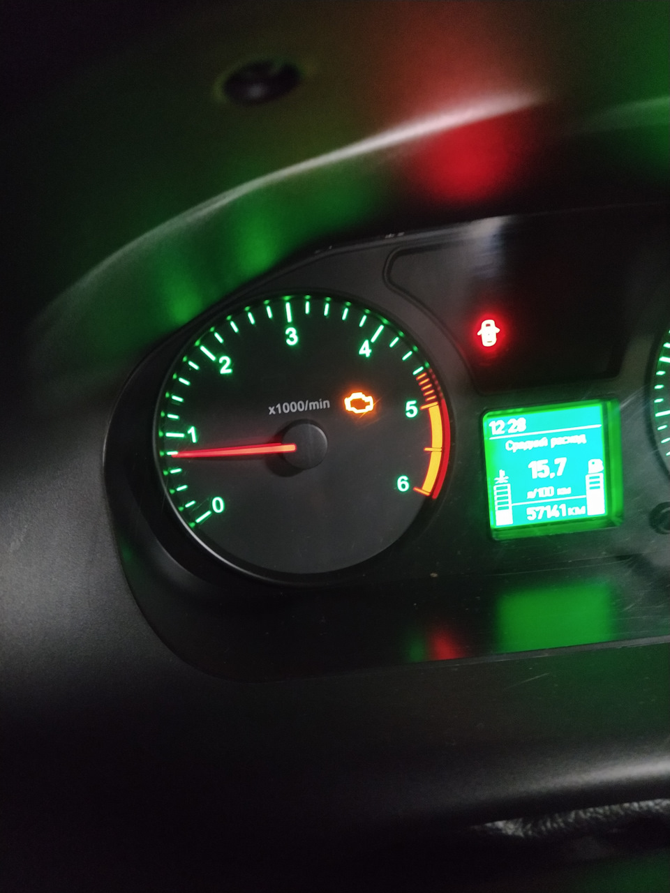 Первый Джеки Чан. Приехал на 3-х цилиндрах — УАЗ Patriot, 2,7 л, 2015 ...