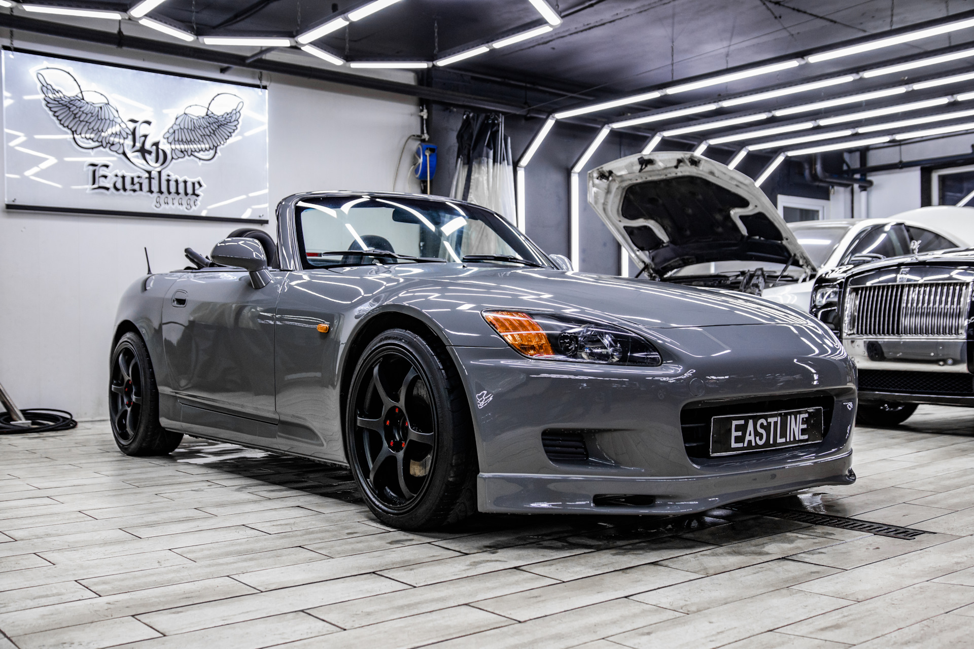 Культовый японец Honda s2000 в тюнинг-ателье Eastline Garage —  Eastline-Garage на DRIVE2