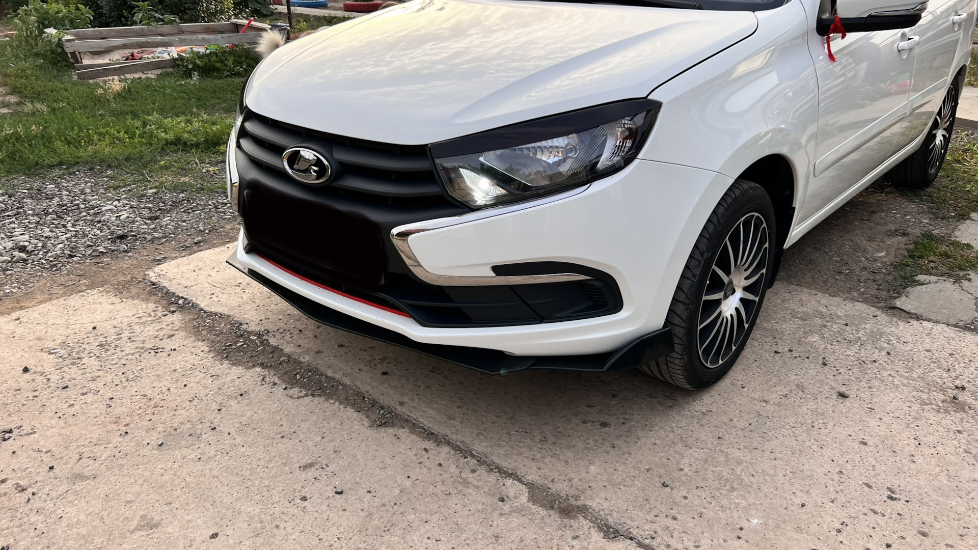 Универсальный лип спойлер на гранту фл — Lada Гранта Лифтбек (2G), 1,6 ...