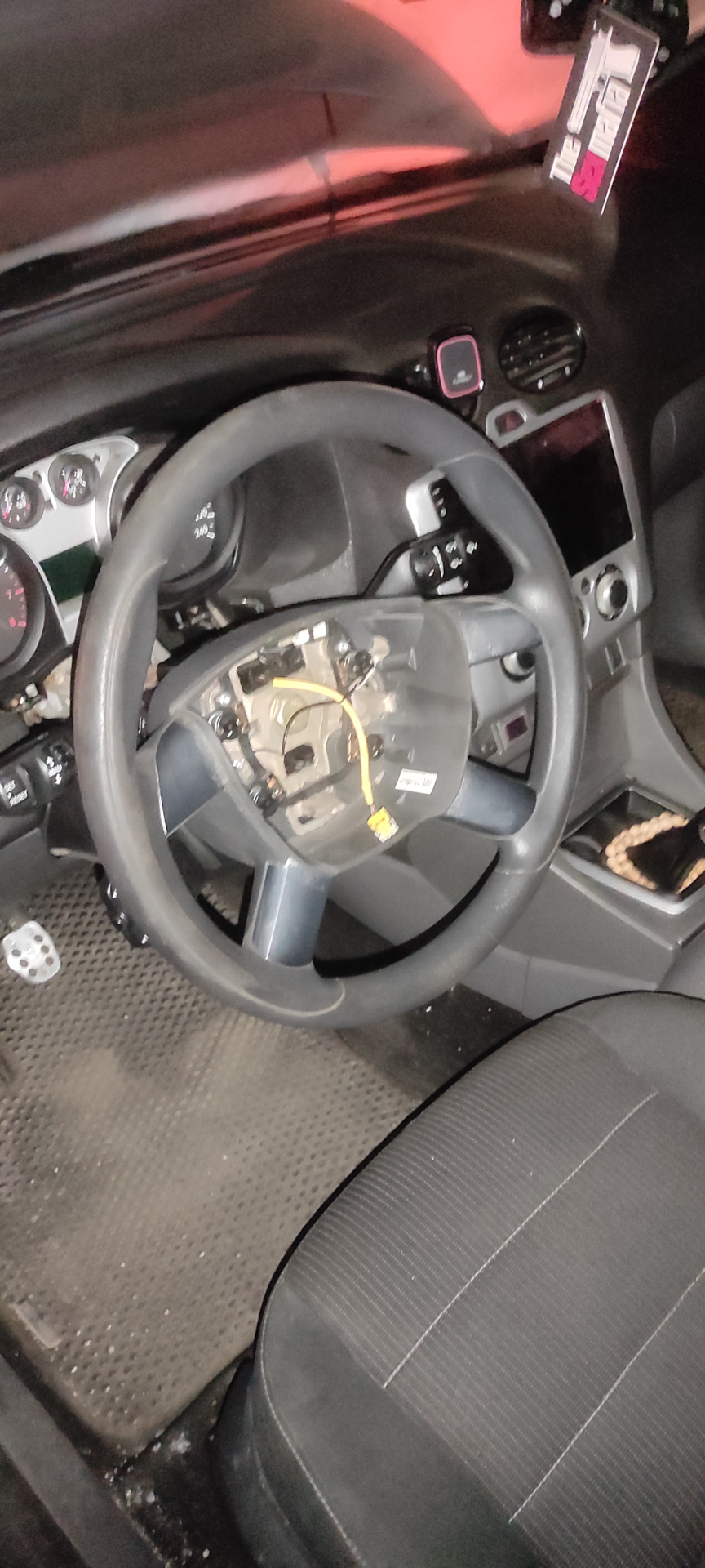 Установка кожаного руля с кнопками круиз контроля и активация его форд ...