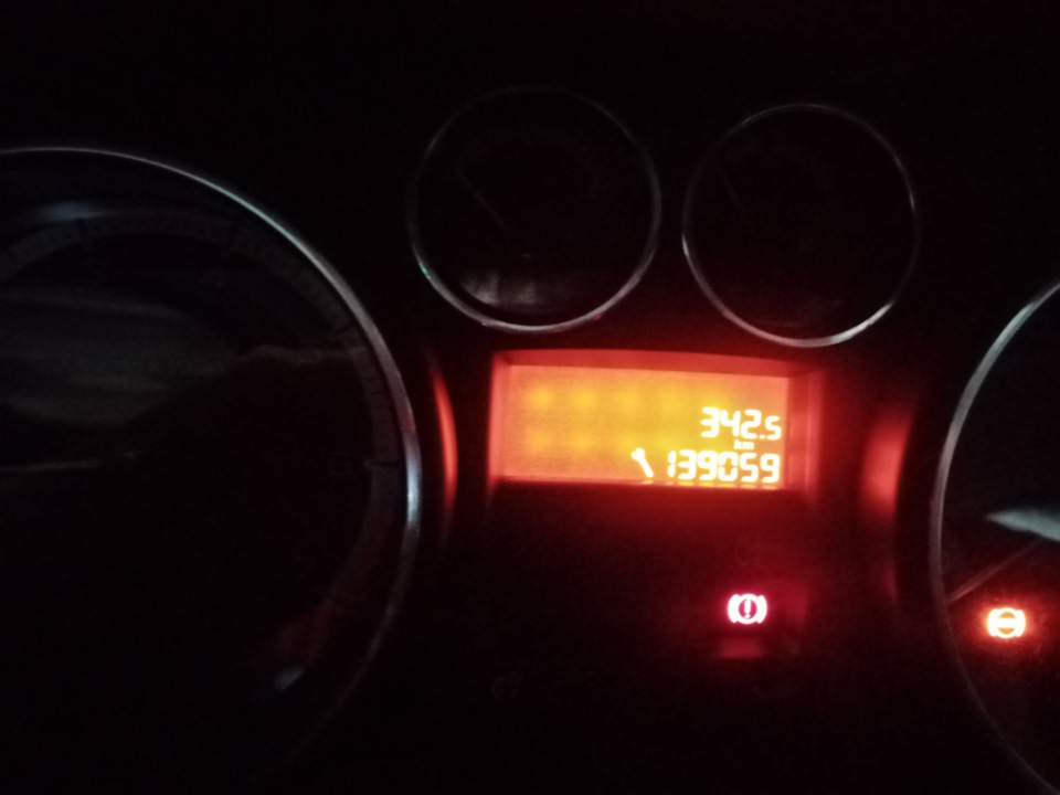 Стойки стабилизатора — Peugeot 308 SW (1G), 1,6 л, 2008 года | плановое ...