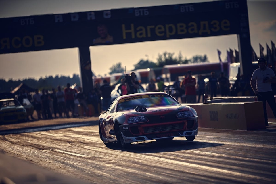 Фото в бортжурнале Toyota Supra (80)