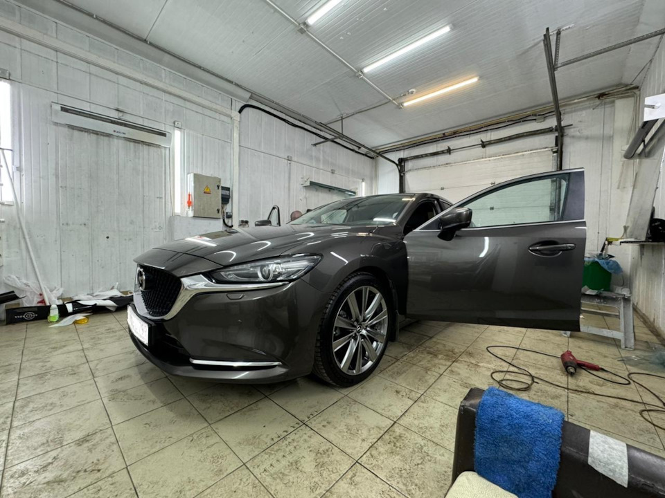 Передние стекла в атермальную пленку — Mazda 6 (3G) GJ, 2 л, 2019 года ...