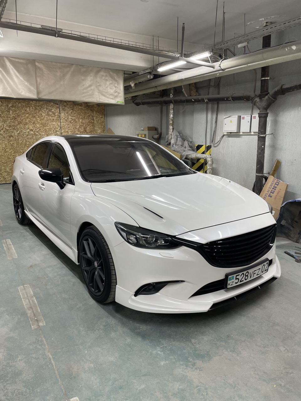 Капот от MV Tuning и новые диски — Mazda 6 (3G) GJ, 2 л, 2016 года |  стайлинг | DRIVE2