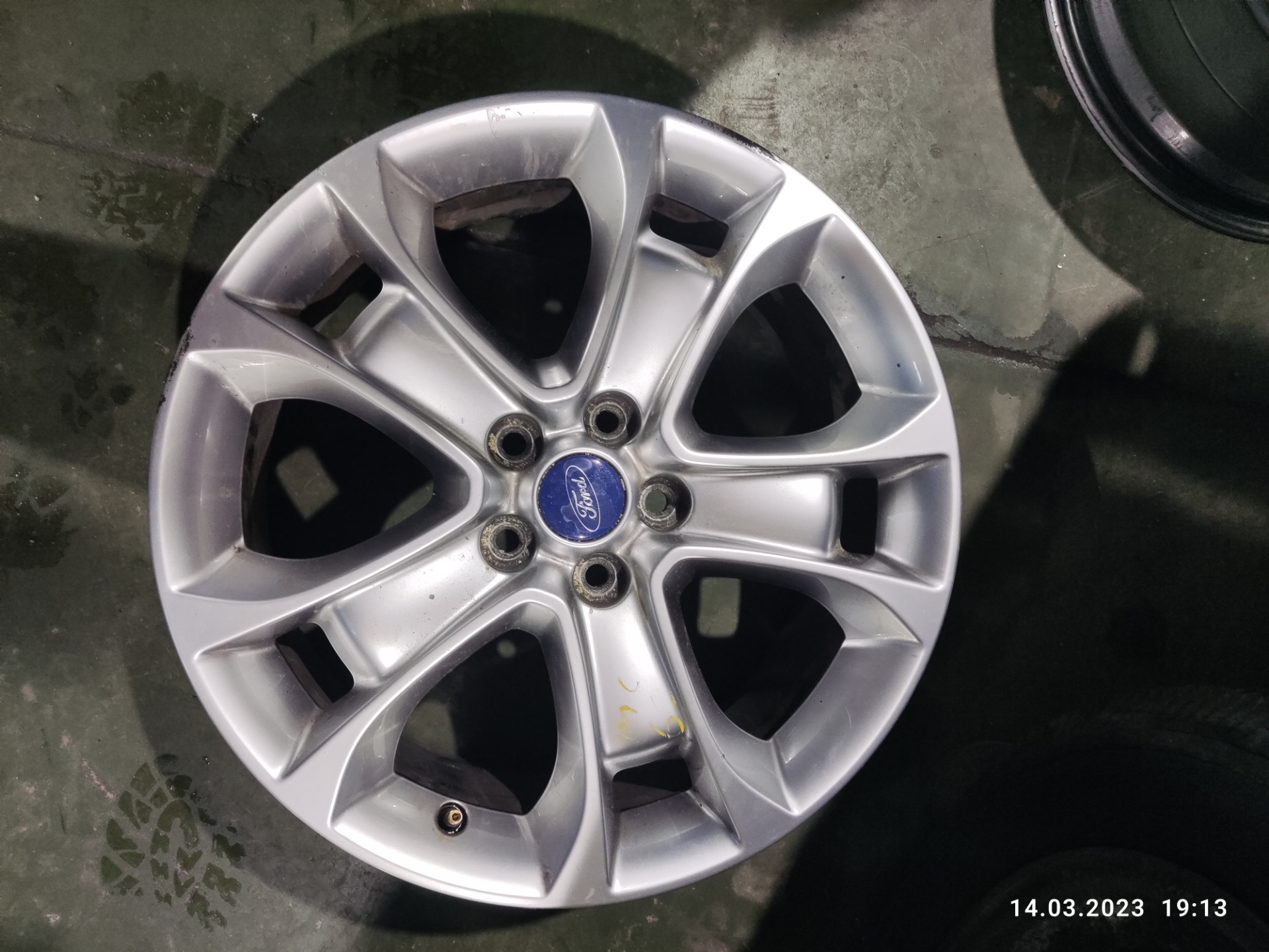 Наконец то купил диски R18 — Ford Focus II Sedan, 1,6 л, 2005 года ...