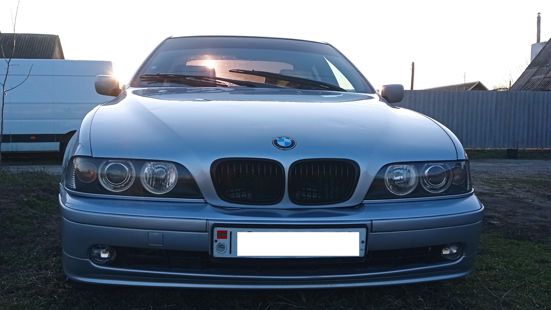 BMW 5 e39 525i ПМР авто рынок