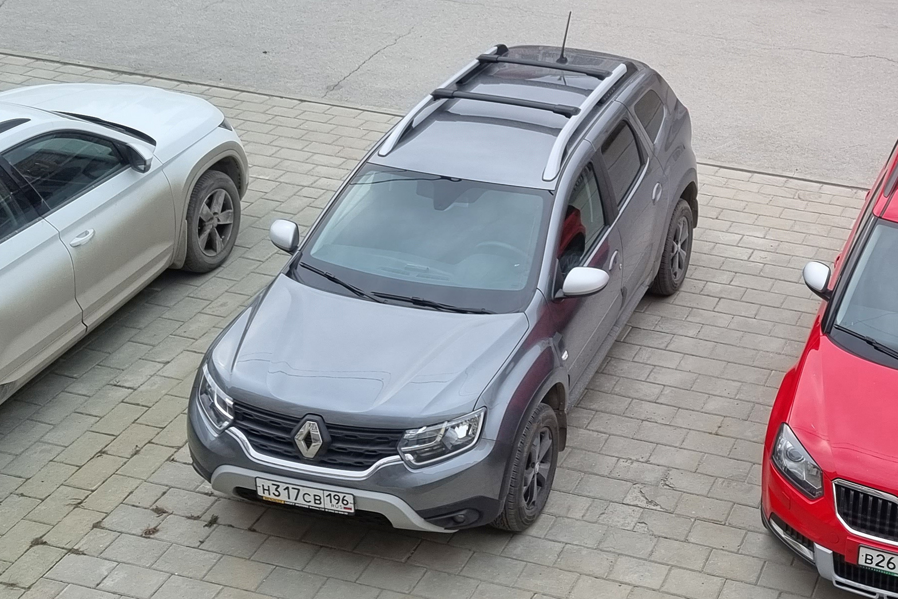 Поставил багажные поперечины — Renault Duster (2G), 1,3 л, 2021 года |  аксессуары | DRIVE2