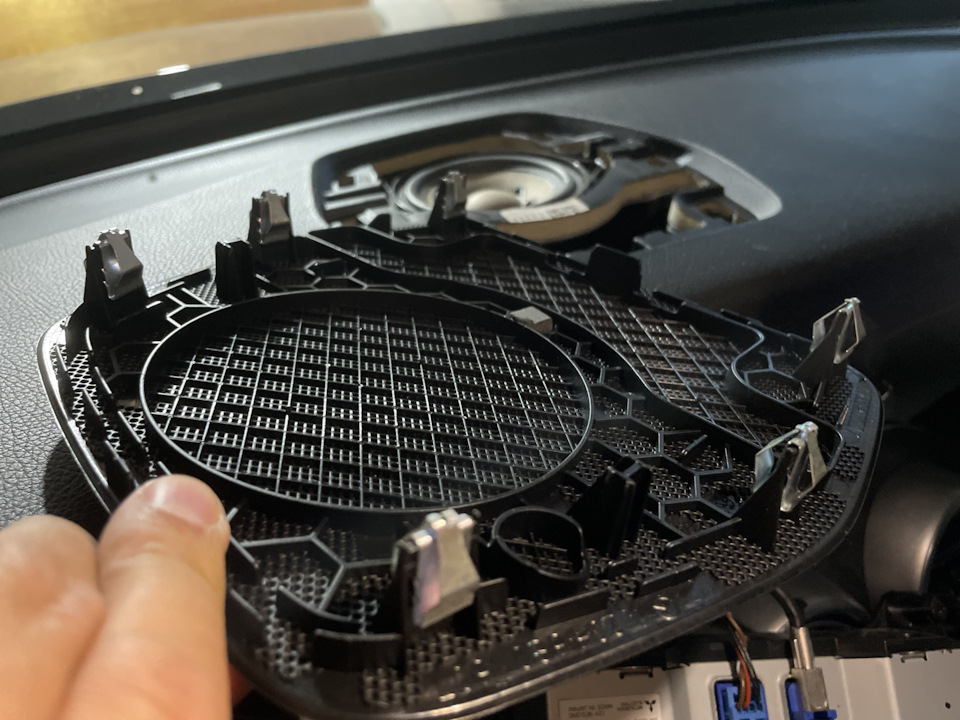 Снять экран и избавится от очередного скрипа — Mercedes-Benz GLC (X253 ...