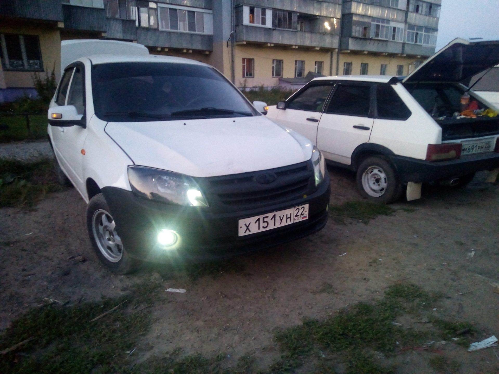 Тюнинг фар — Lada Гранта, 1,6 л, 2013 года | тюнинг | DRIVE2