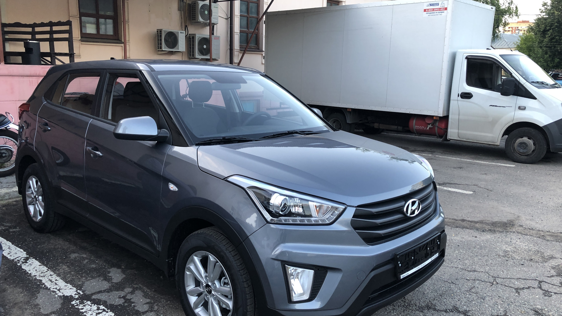 Gray 1. Hyundai Creta Urban Gray. Hyundai Крета Urban Gray (u4g). Hyundai Creta 2020 Urban Gray. Крета би 2 мокрый асфальт.