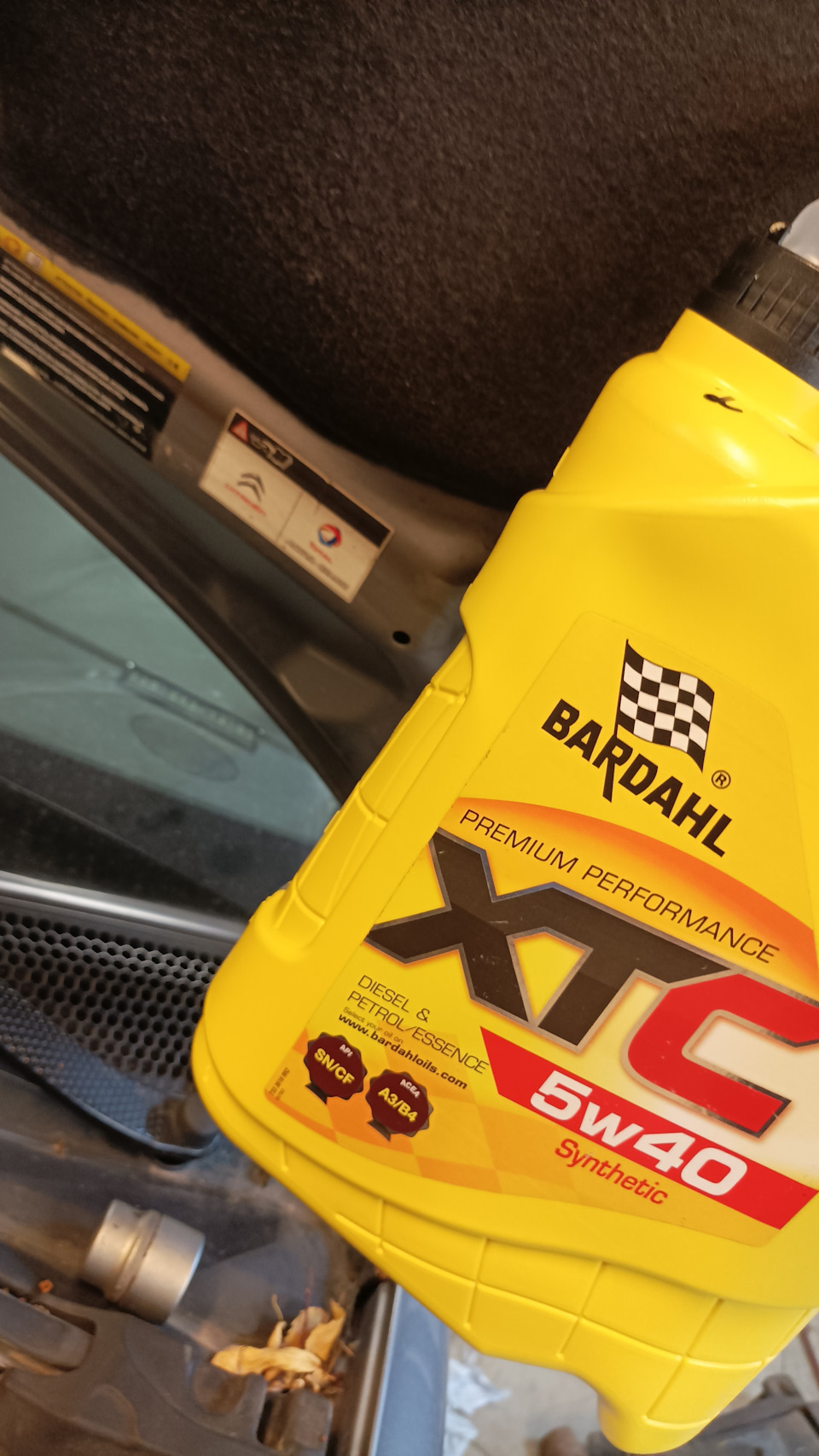 9. Переход на масло Bardahl XTC 5w40 — Citroen DS4, 1,6 л, 2016 года ...