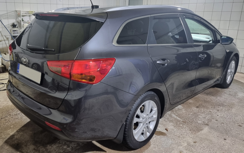 Перед зимой нанёс жидкое стекло и антидождь. — KIA Ceed SW (2G), 1,6 л ...