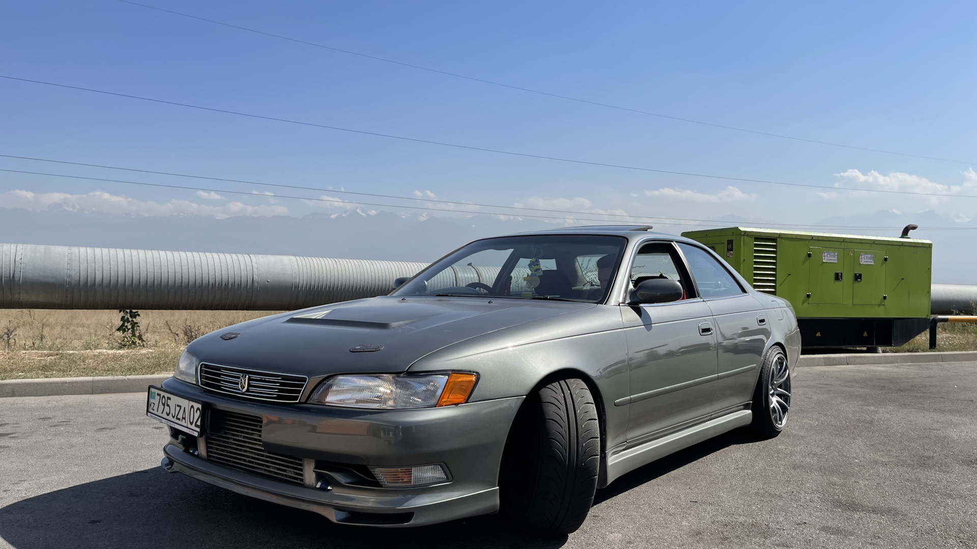 Toyota Mark 2 море