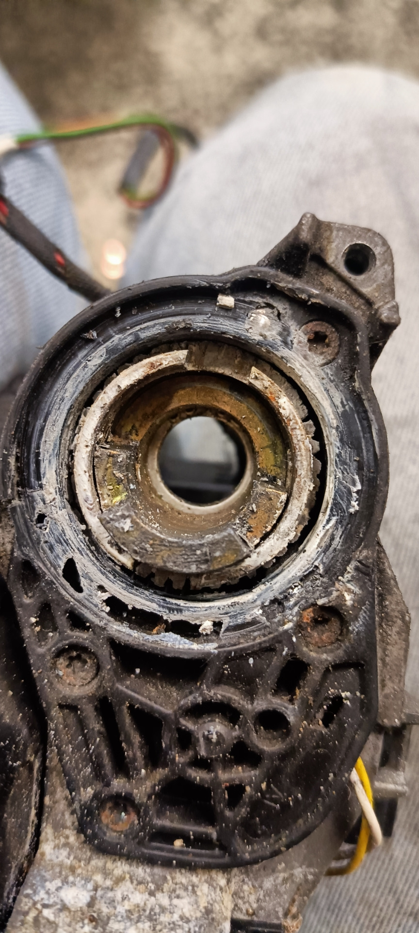 Ремонт электропривода зеркал — BMW 5 series Touring (E61), 3 л, 2005 ...