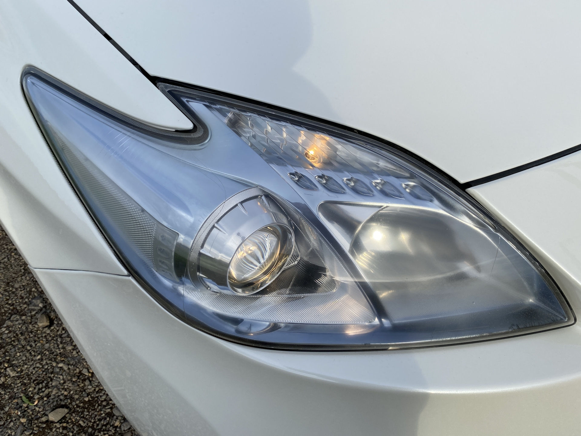 Лампы ближнего света Osram Night Breaker Silver — Toyota Prius (30), 1,8 л,  2010 года | расходники | DRIVE2