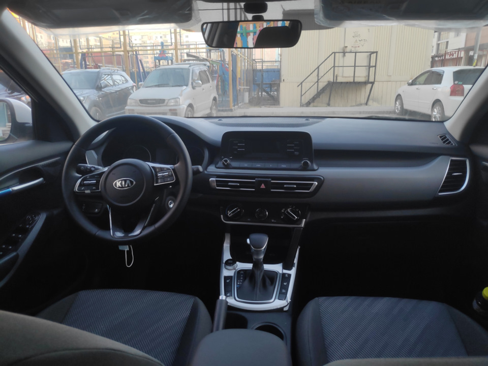 KIA Seltos обогнал Creta в первый же месяц продаж Allroader.ru Дзен