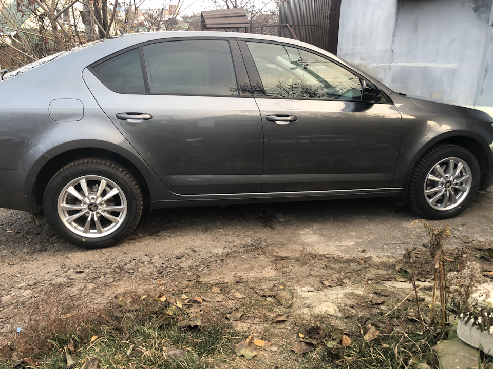 Сезонная переобувает. — Skoda Octavia A7 Mk3, 1,4 л, 2019 года ...