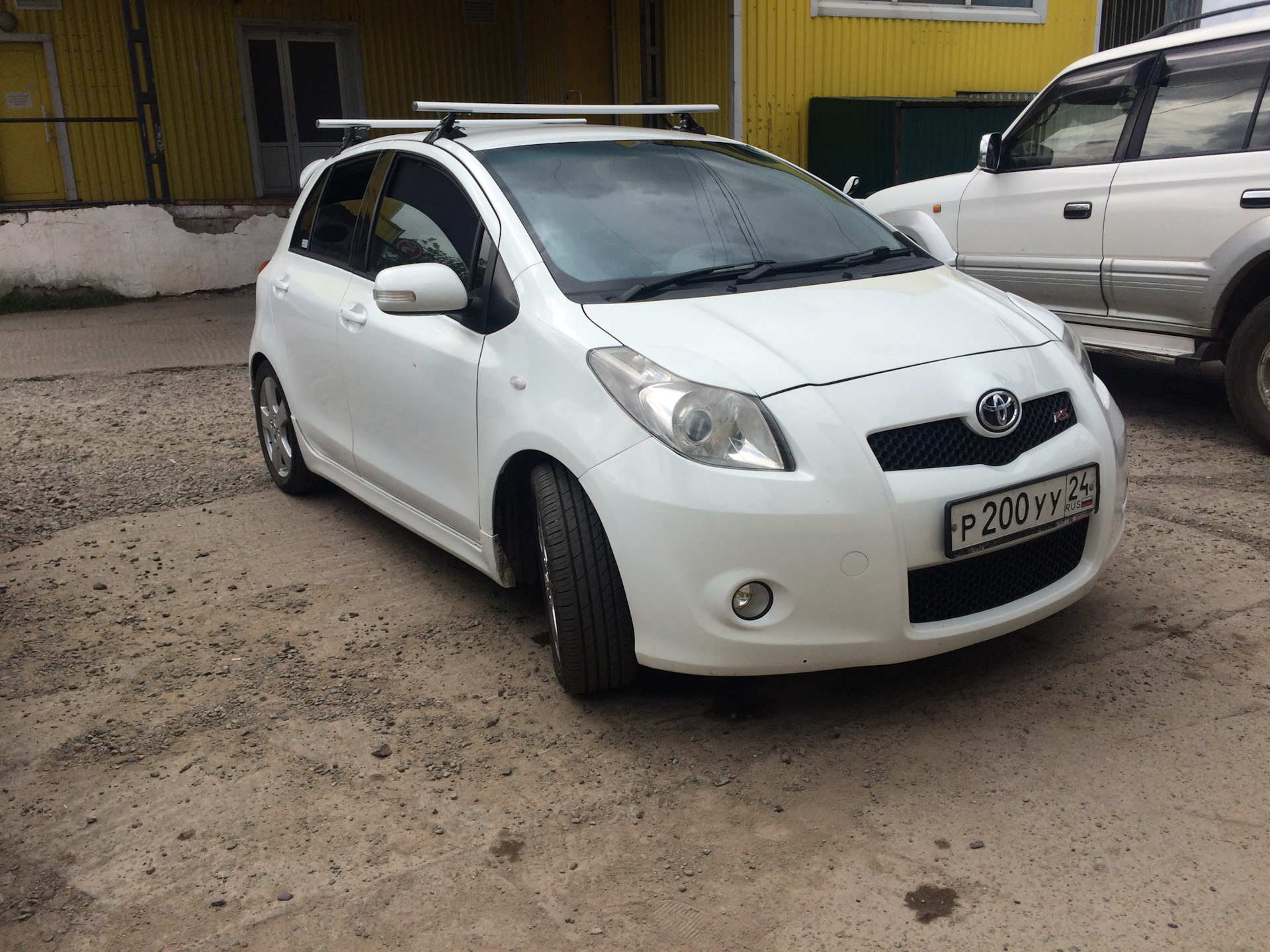 Toyota Vitz 1 3