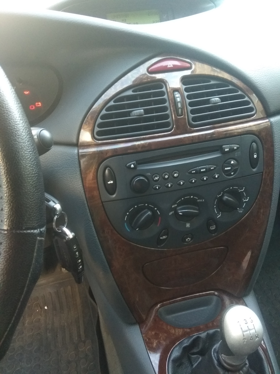 Фото в бортжурнале Citroen C5 (1G)