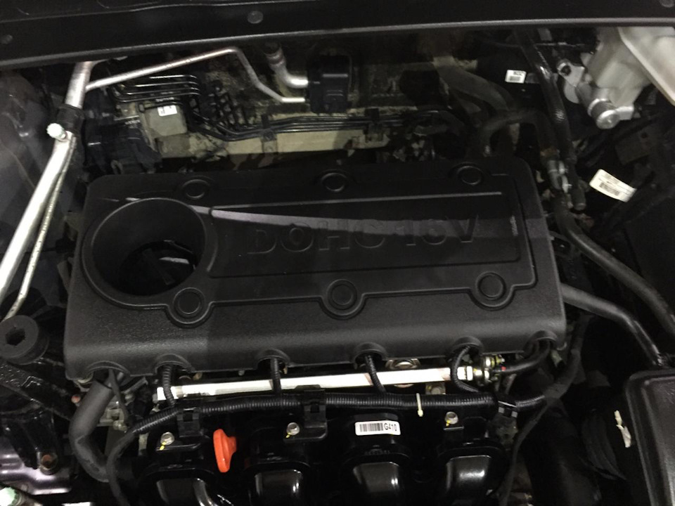 Где находится номер двигателя на хендай ix35 Под капотом - Hyundai ix35, 2 л, 2012 года мойка DRIVE2
