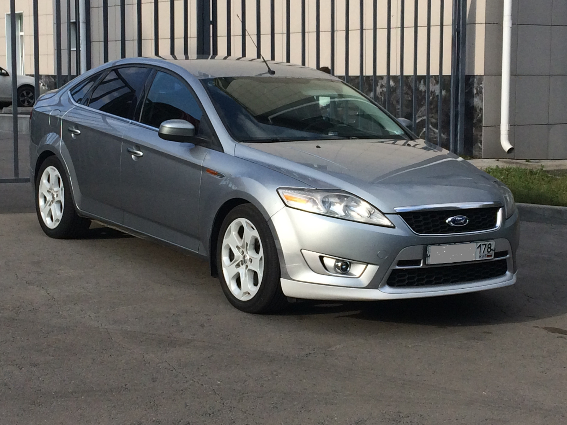 Мондео 4 дорестайл. Ford Mondeo 4 Sport. Форд Мондео 4 дорестайл. Ford Mondeo Sport 2009. Форд Мондео 4 Sport дорестайл.